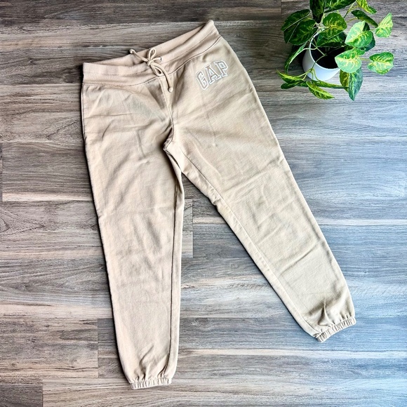 GAP Classic Casual Style Camel Beige Soft Fleece Jogger Sweatpants Size XS - Picture 2 of 13